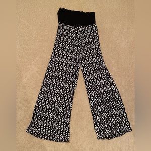 Kenneth Cole- Swimsuit coverup or lounge pants